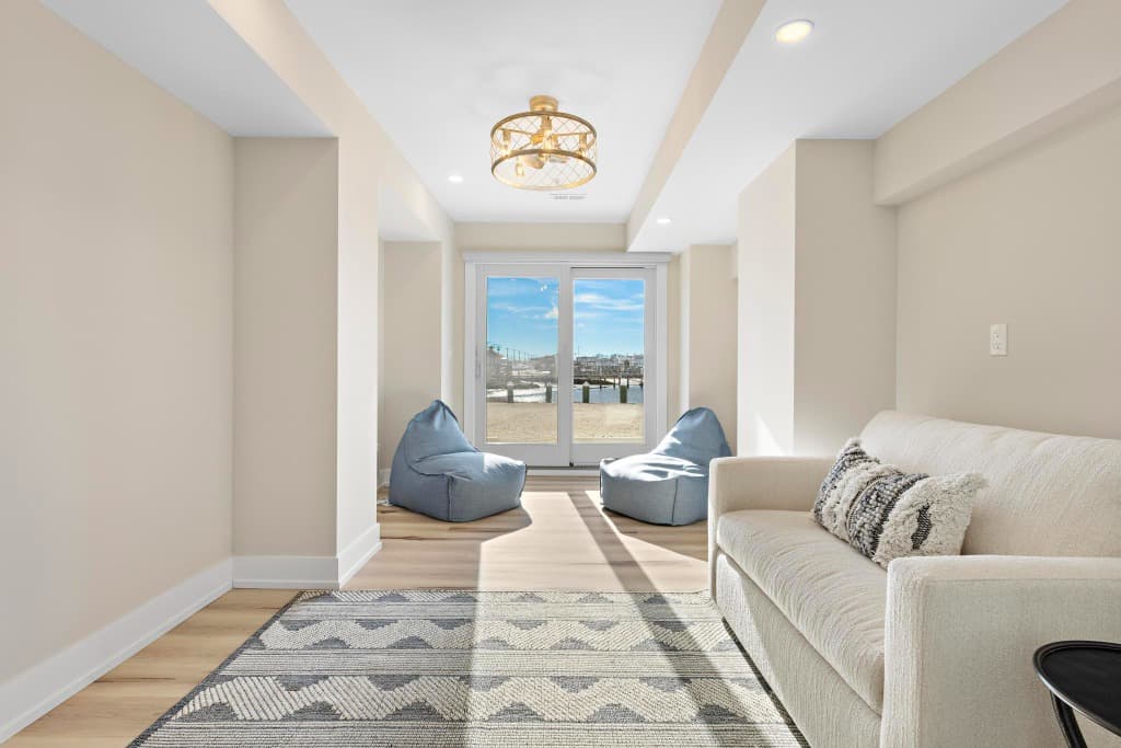 Ground Floor Foyer & Elevator Entry