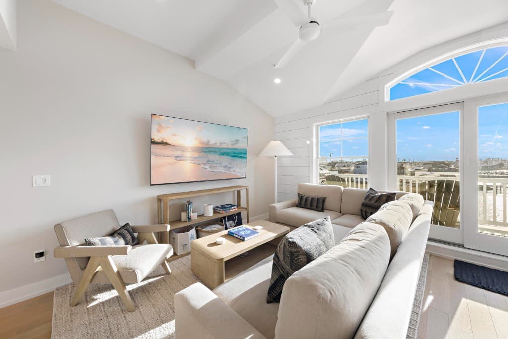 Spacious Living & Dining Area